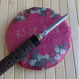 Шу пуэр с розой Dipe Tea блин 2023 год 100 г. Photo 2